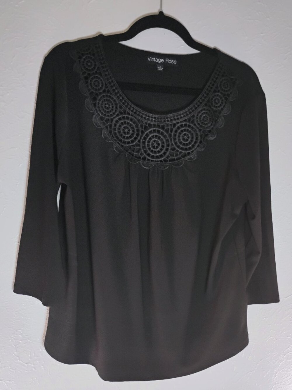 Vintage Rose Black Crochet 3/4 Sleeve Top Blouse Stretchy Round Neck Size Large